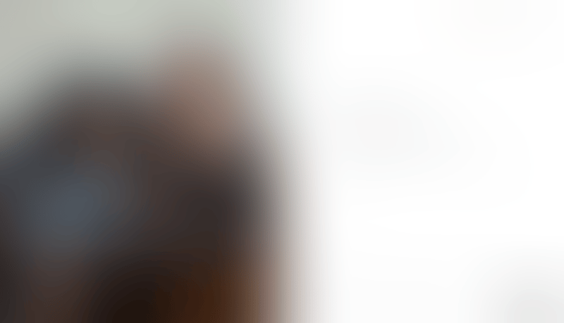 Airbnb
			   ux ui design