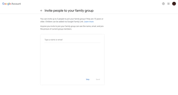 Invite people to your family group screen