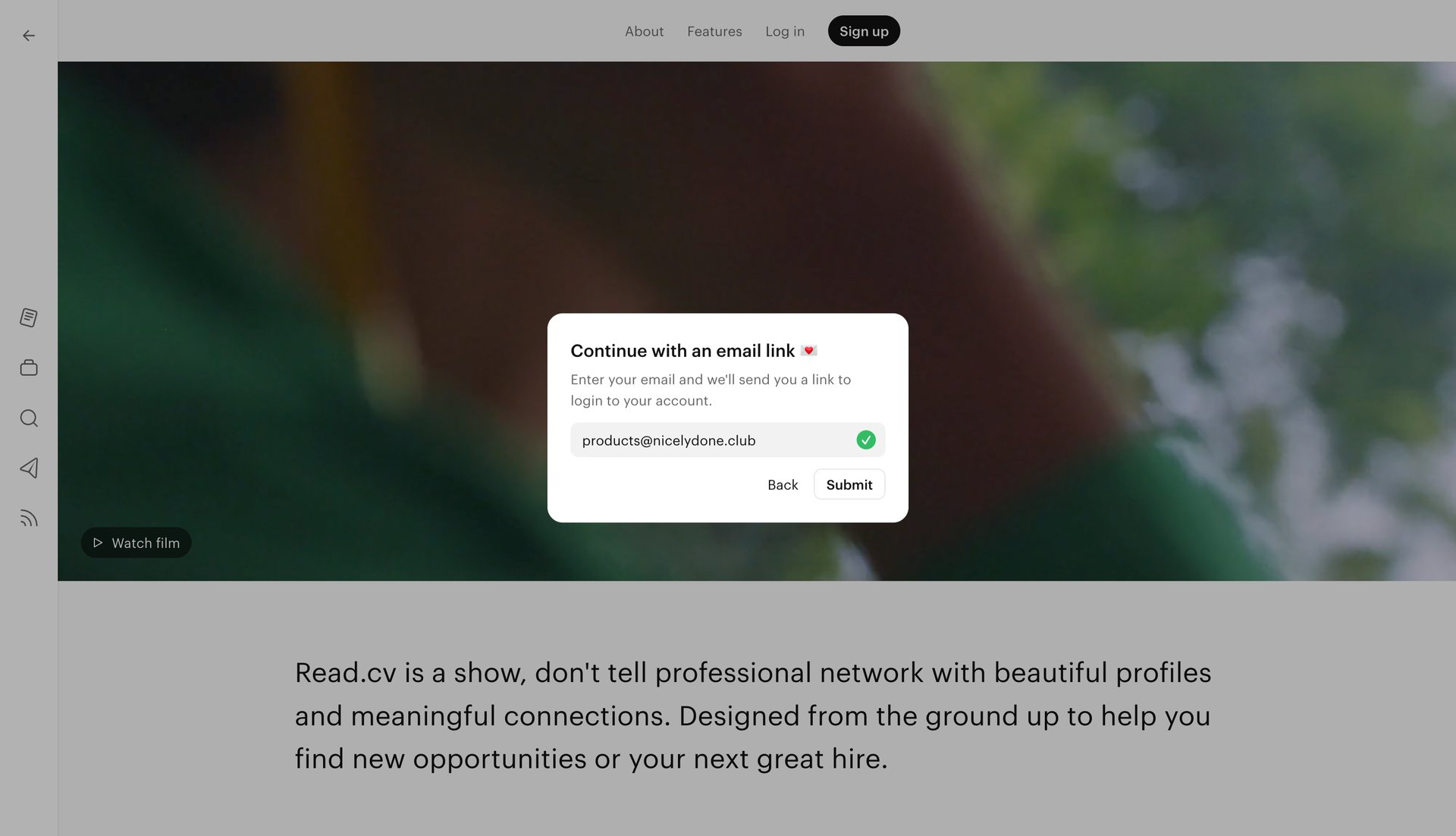 Read.cv
				signin page example