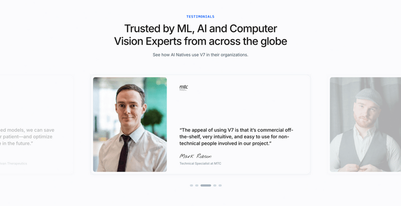 V7
				testimonial ui component