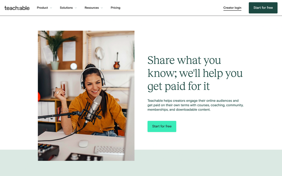 Teachable
				hero section ui component