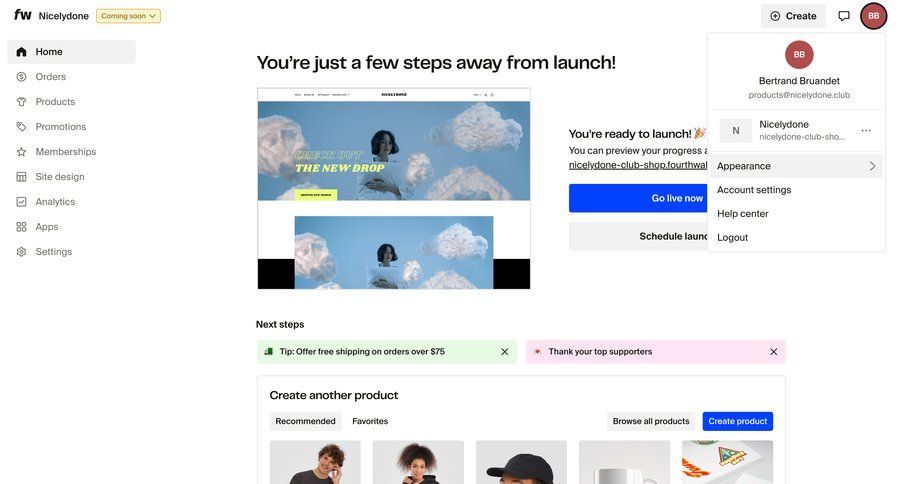 Fourthwall
			 e-commerce dashboard grid onboarding sidebar menu article card layout ui page example